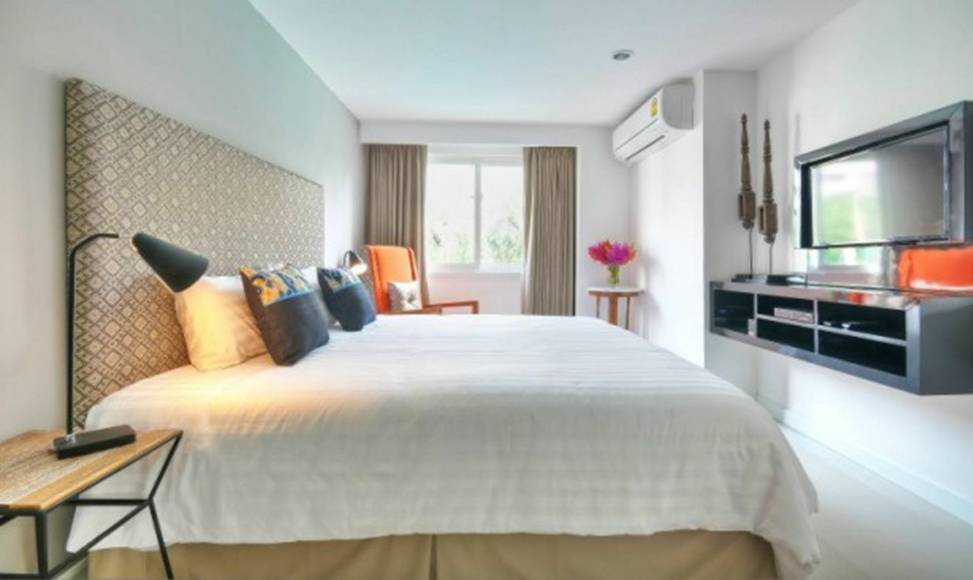 Check In Saladaeng (Adults Only) Hotel Bangkok Bagian luar foto