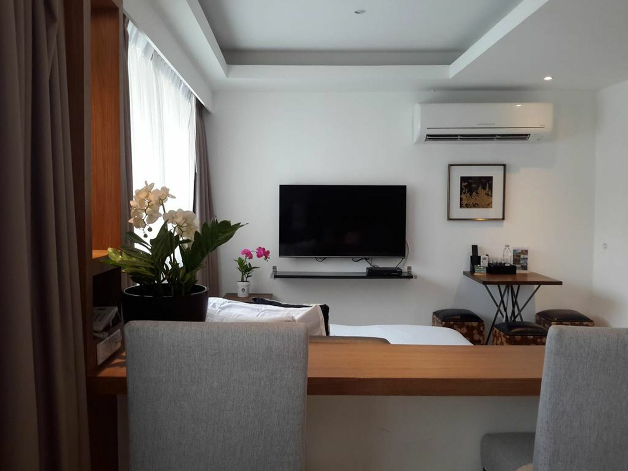 Check In Saladaeng (Adults Only) Hotel Bangkok Bagian luar foto